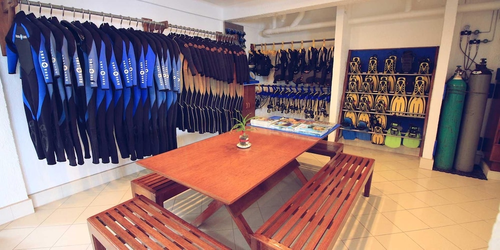 Mermaid Resort 63/70