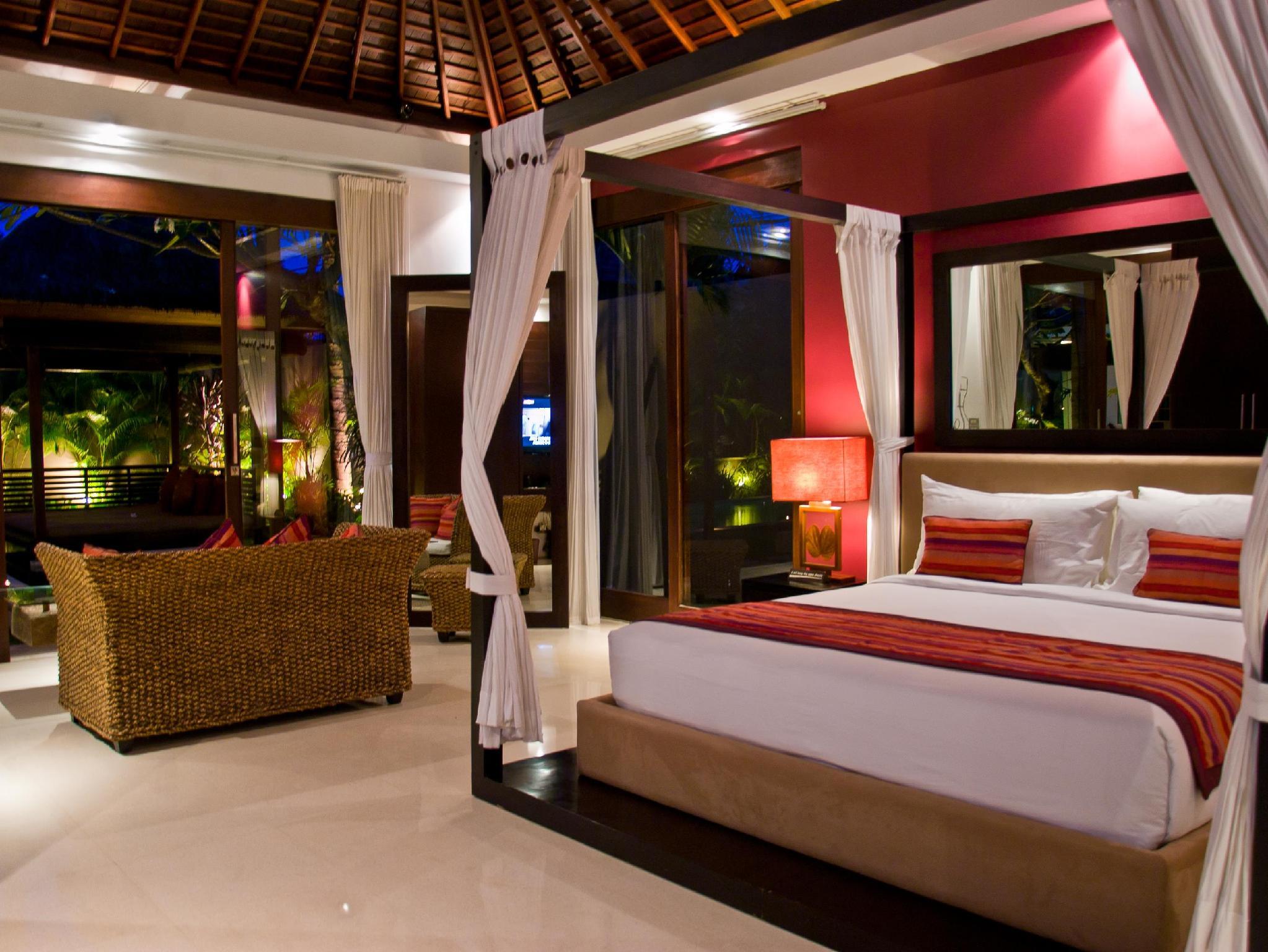 3 Bedrooms, Pool, Villa