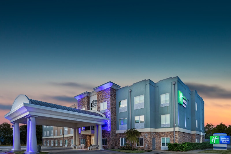 Holiday Inn Express & Suites Rockport - Bay View 2/51