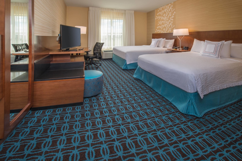 Fairfield Inn Suites Easton 14/44