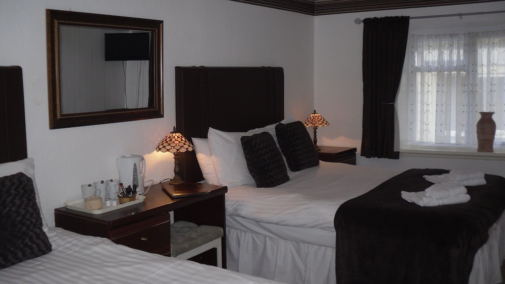 Richmond Hotel Guest House 3/15