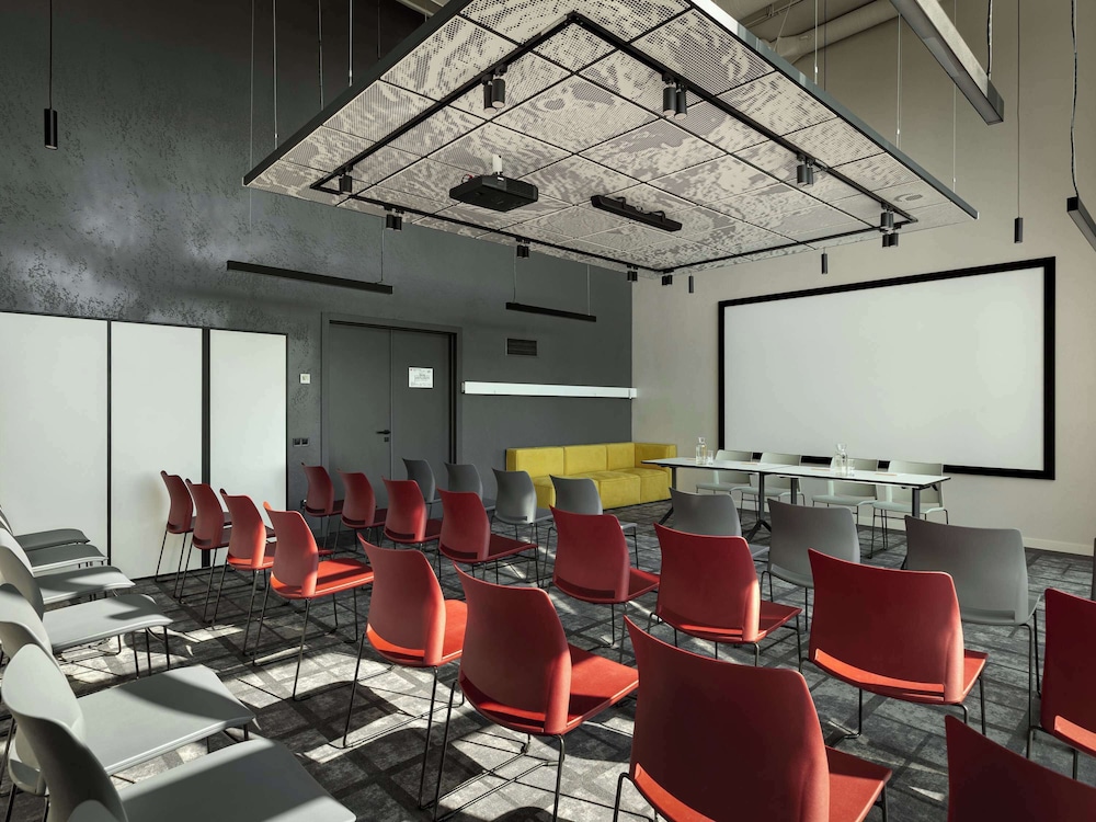 ibis Kyiv Beresteiska 36/47