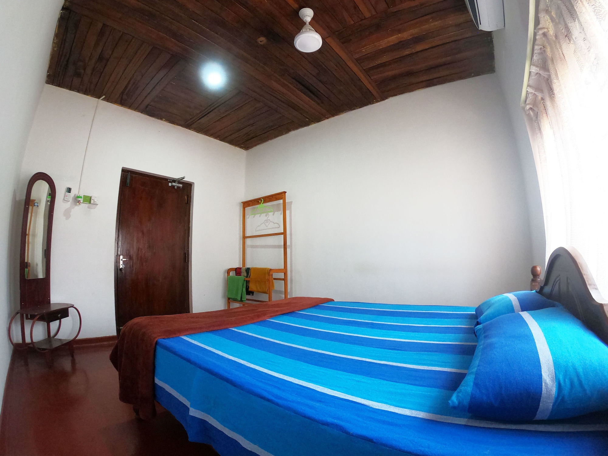 3 BEDROOMS, FAMILY, HOUSE, POOL VIEW, GROUND FLOOR