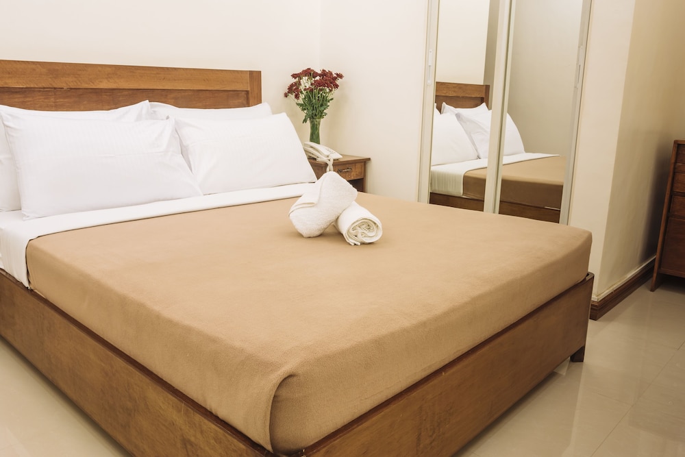 Ipil Suites Puerto Princesa 8/40