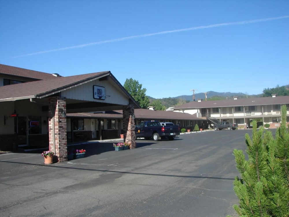 Klamath Motor Lodge 3/64
