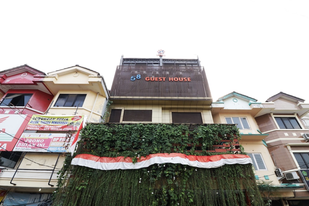 58 Guesthouse Tangerang by ZUZU 1/19