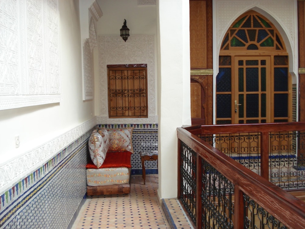 RIAD TARYANA 47/53