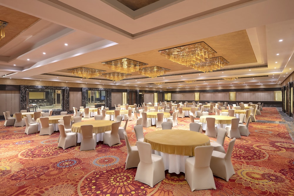 Radisson Blu Hotel Kaushambi Delhi Ncr 49/68