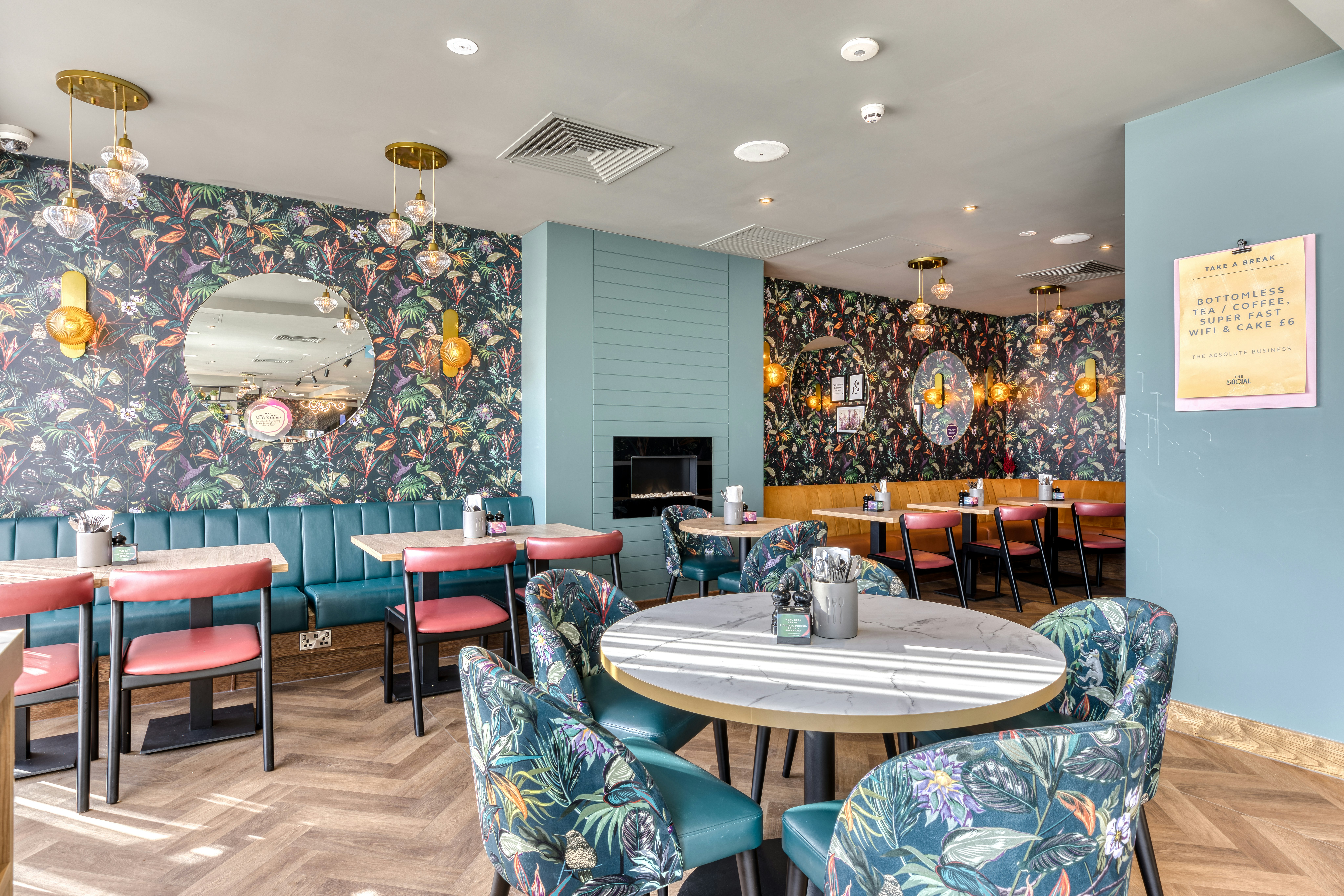 Premier Inn Southampton City Centre West Quay 39/51