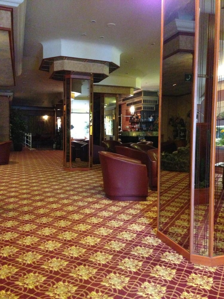 Hotel Monopol 9/29
