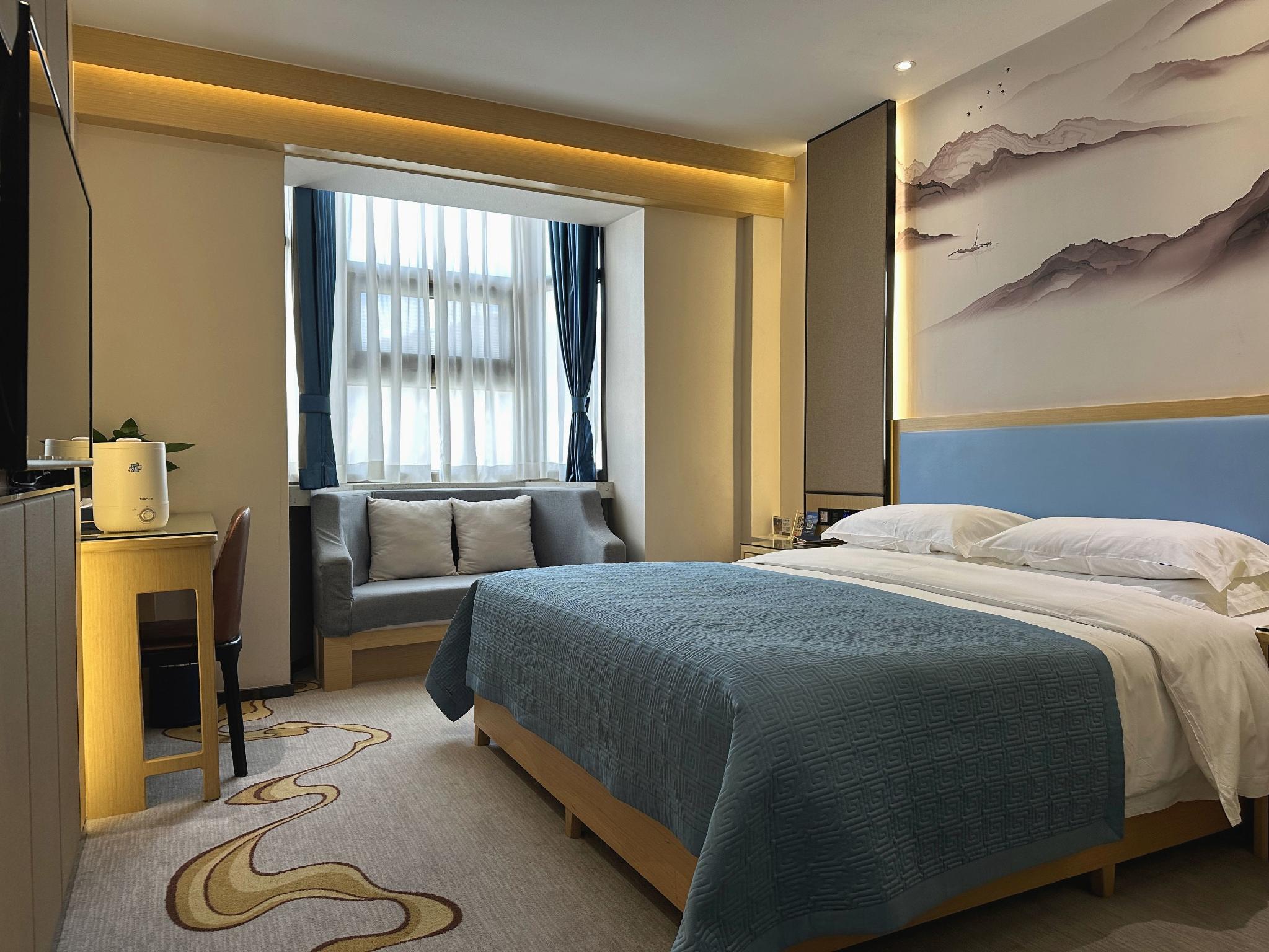 Hualian Hotel 14/50