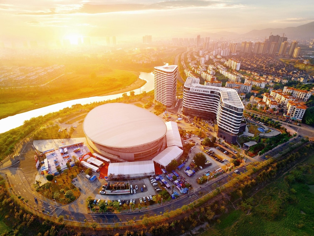 GRAND SKYLIGHT INTERNATIONAL HOTEL HUIZHOU 32/36