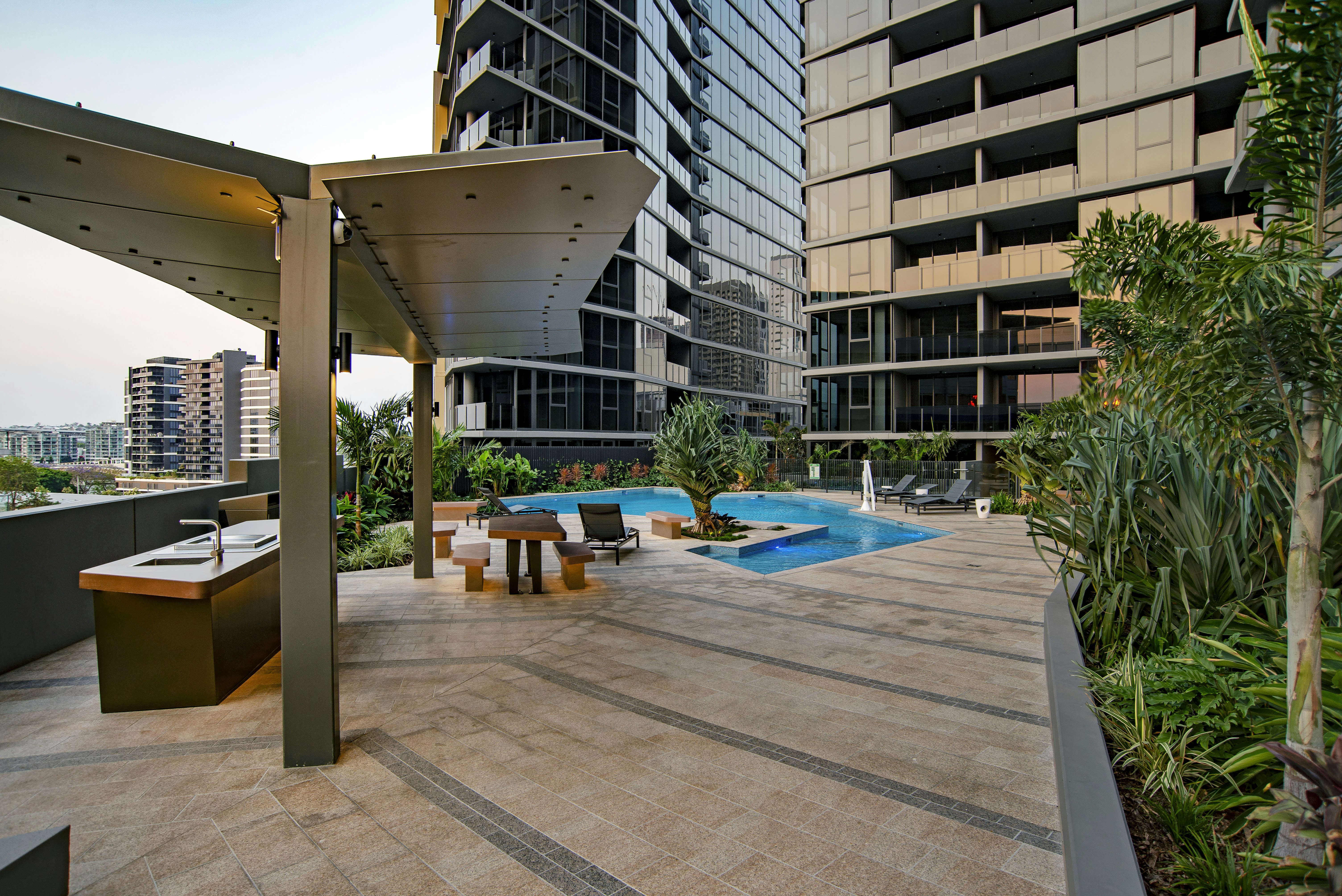Brisbane One Apartments by CLLIX 3/5