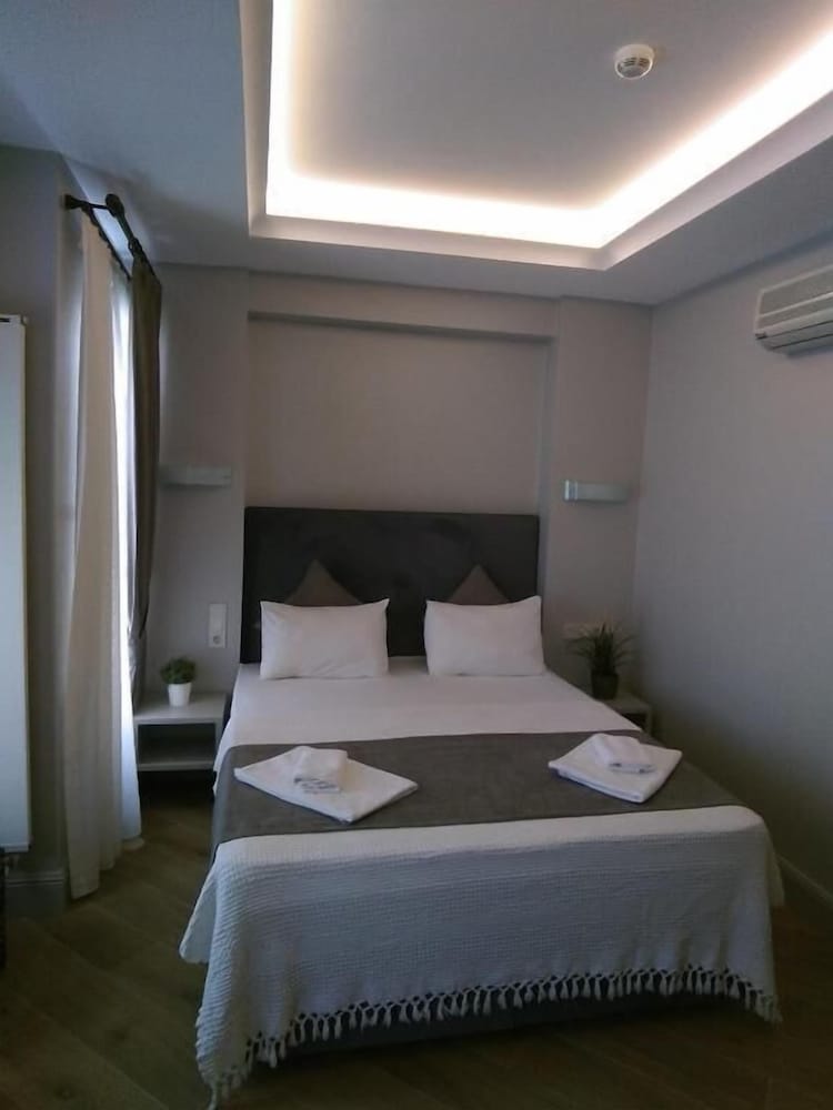 Konak Bella 3 15/32