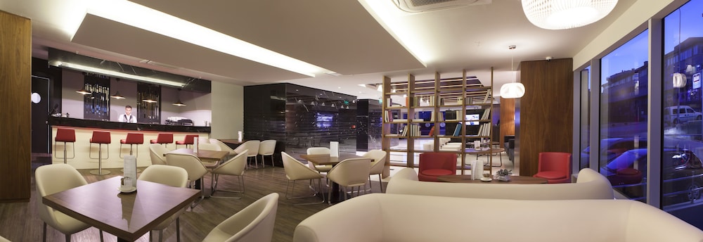 Ramada Encore by Wyndham Istanbul Kartal 29/47
