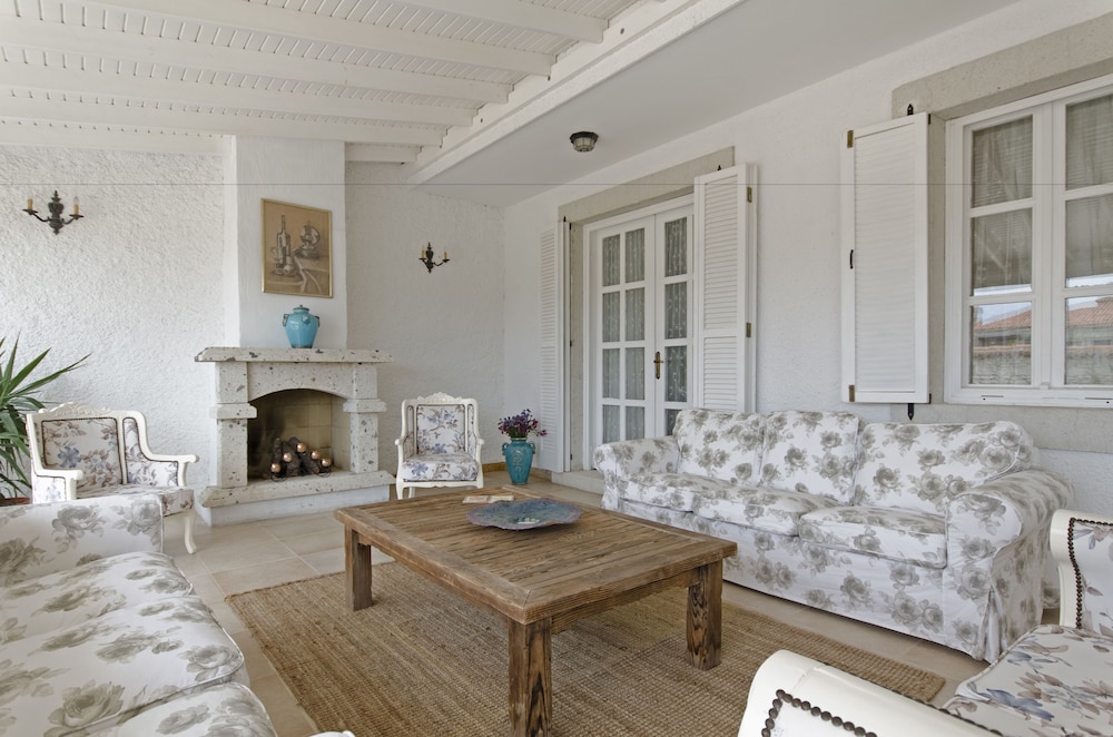 Alacati Roka Tas Otel 18/29