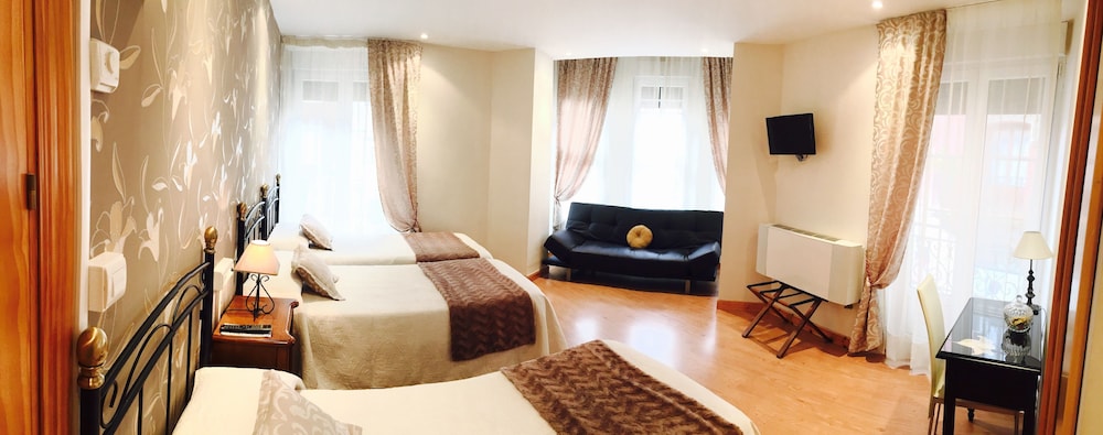 Hosteria Villa de Castro 60/71