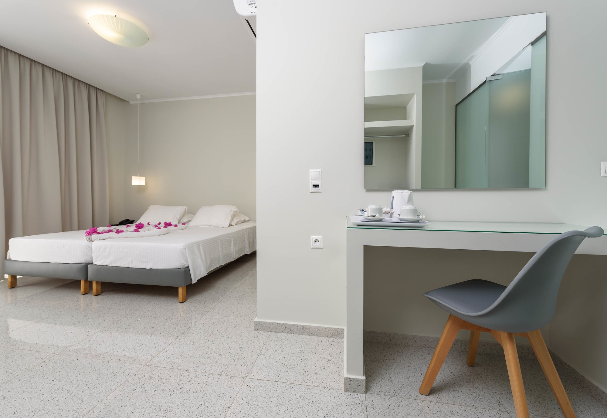 Superior, Twin Beds, Pool Access، Sunrise Zante - Adults Only Hotel 4/8