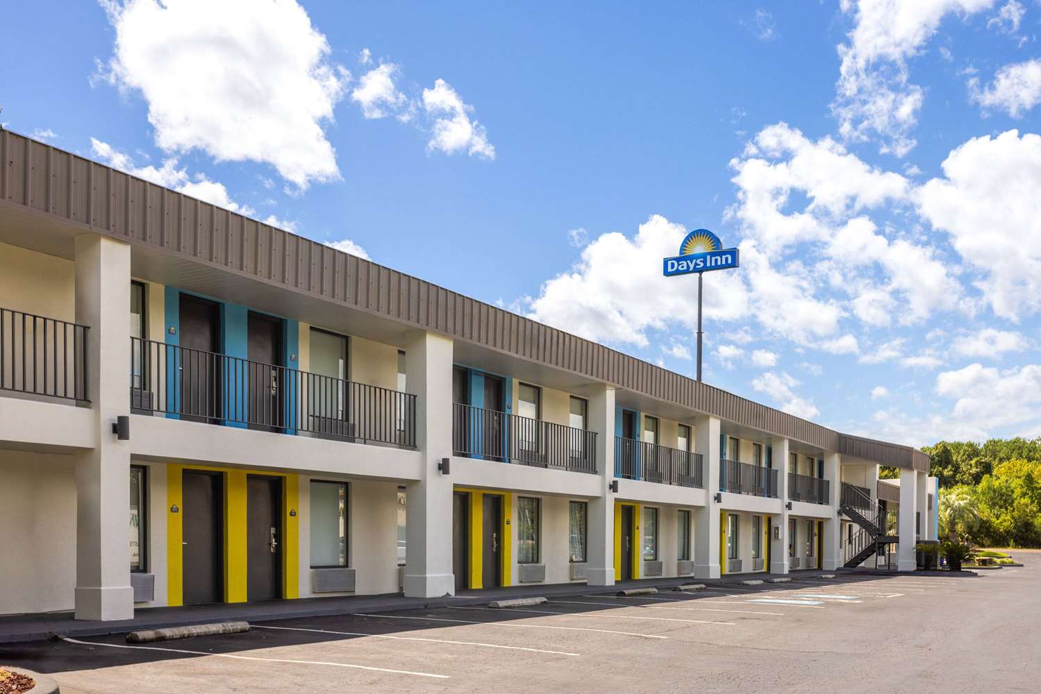 Days Inn By Wyndham Ladson Summerville Charleston 8/48