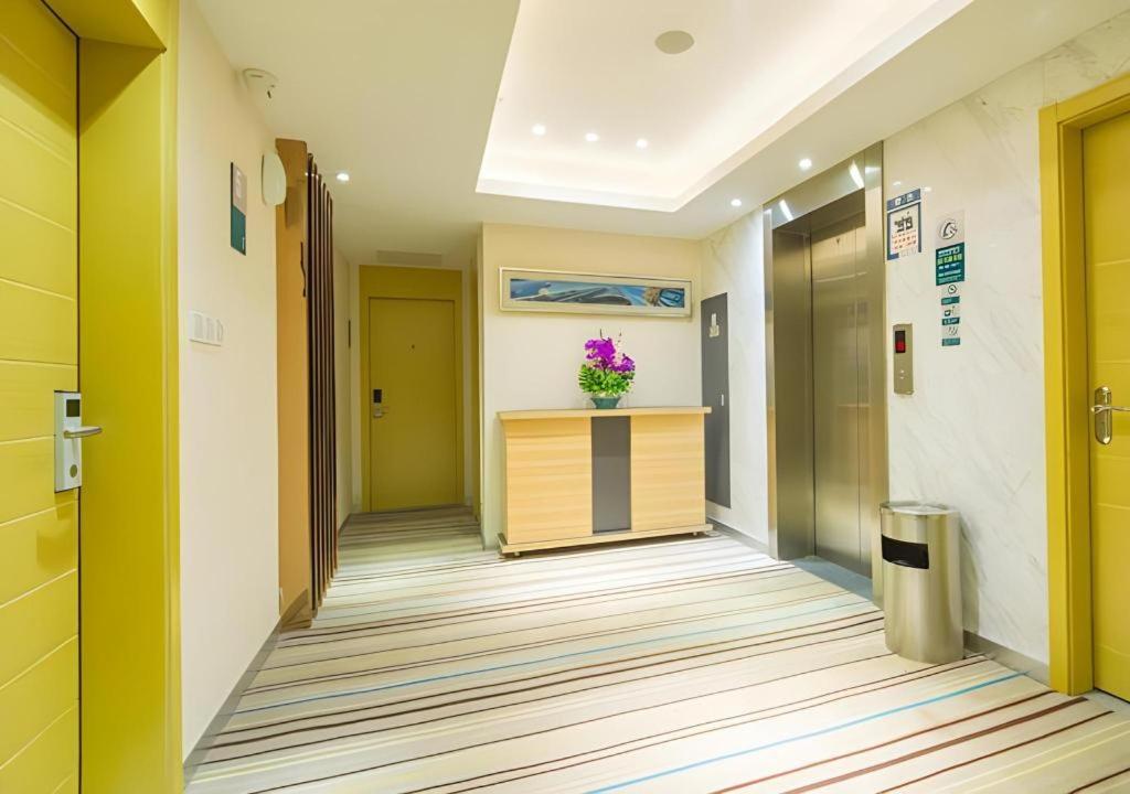 City Comfort Inn Wuhan Guanggu Textile University 16/50