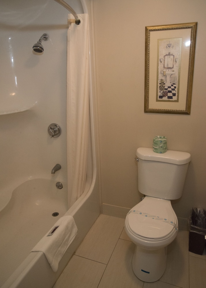 Hampton Falls Inn 41/44