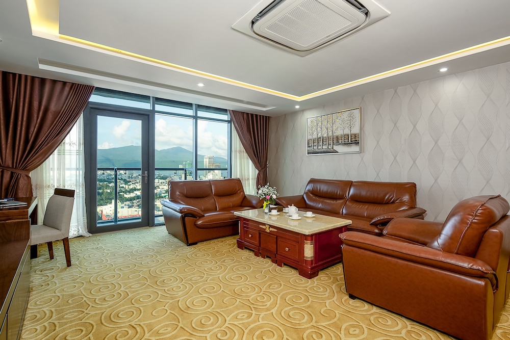 Luxtery Hotel 48/71