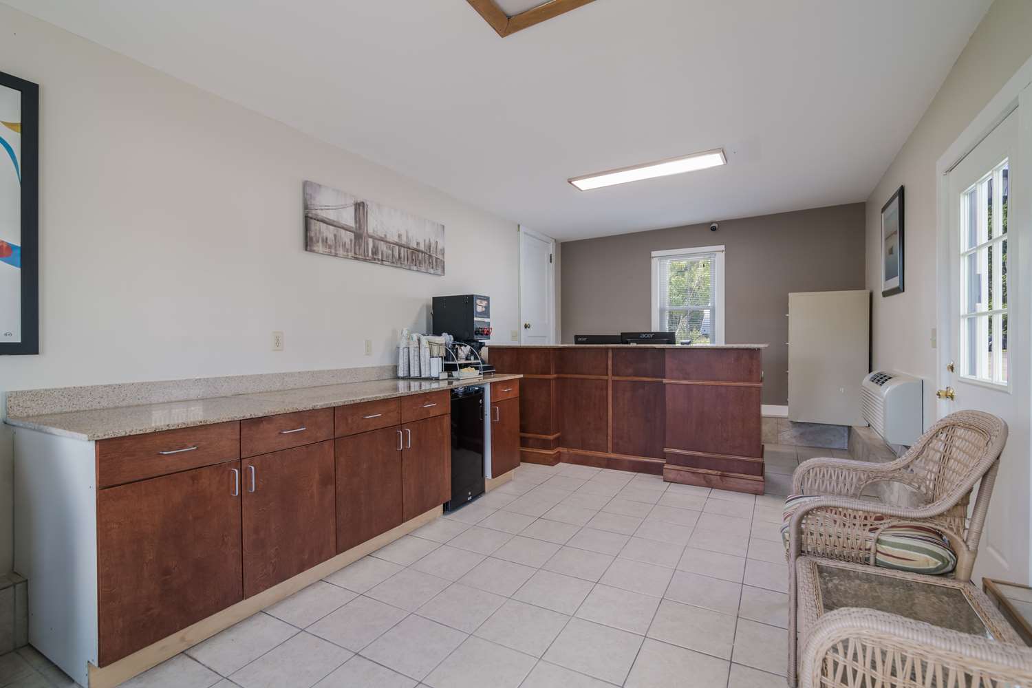 Americas Best Value Inn-Scarborough/Portland 10/38