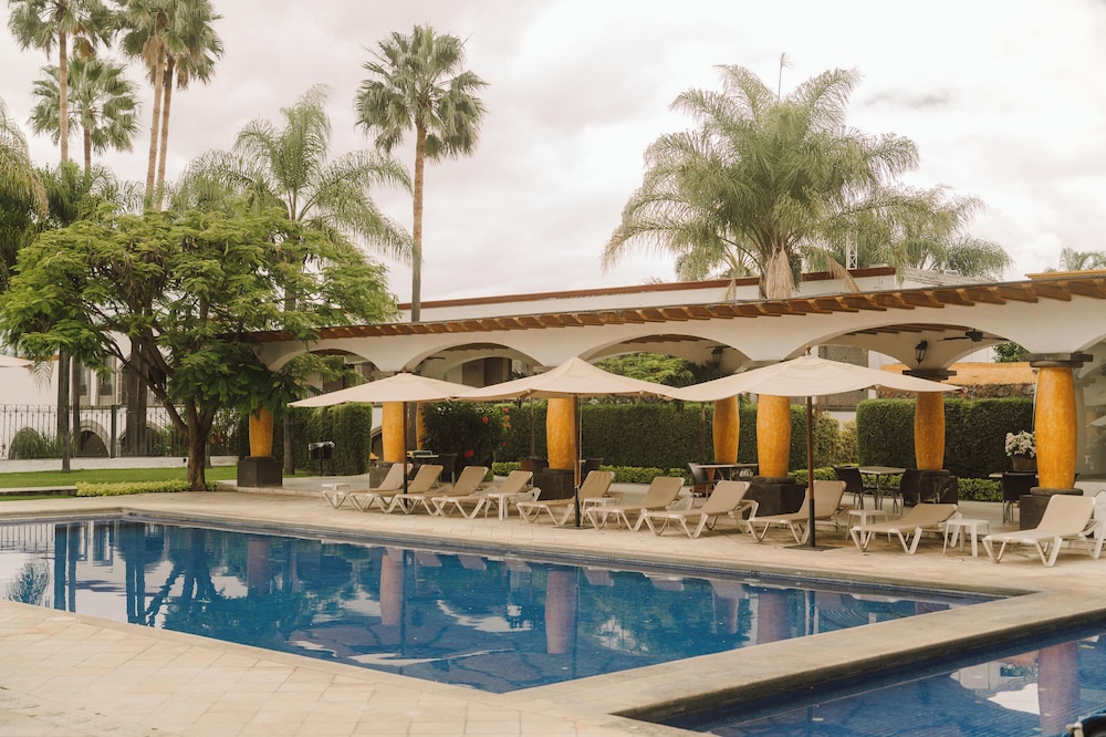 HOTEL HACIENDA LA VENTA 4/50