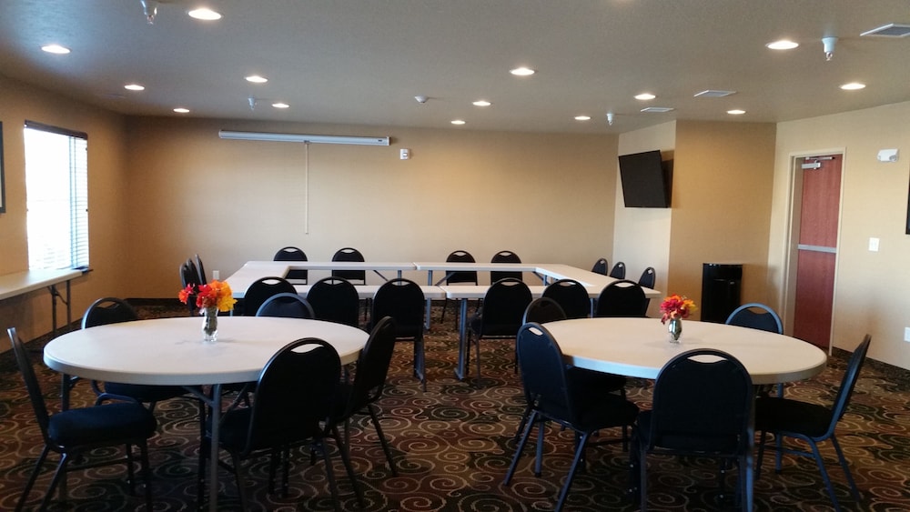 Cobblestone Inn Suites Schuyler Ne 51/62