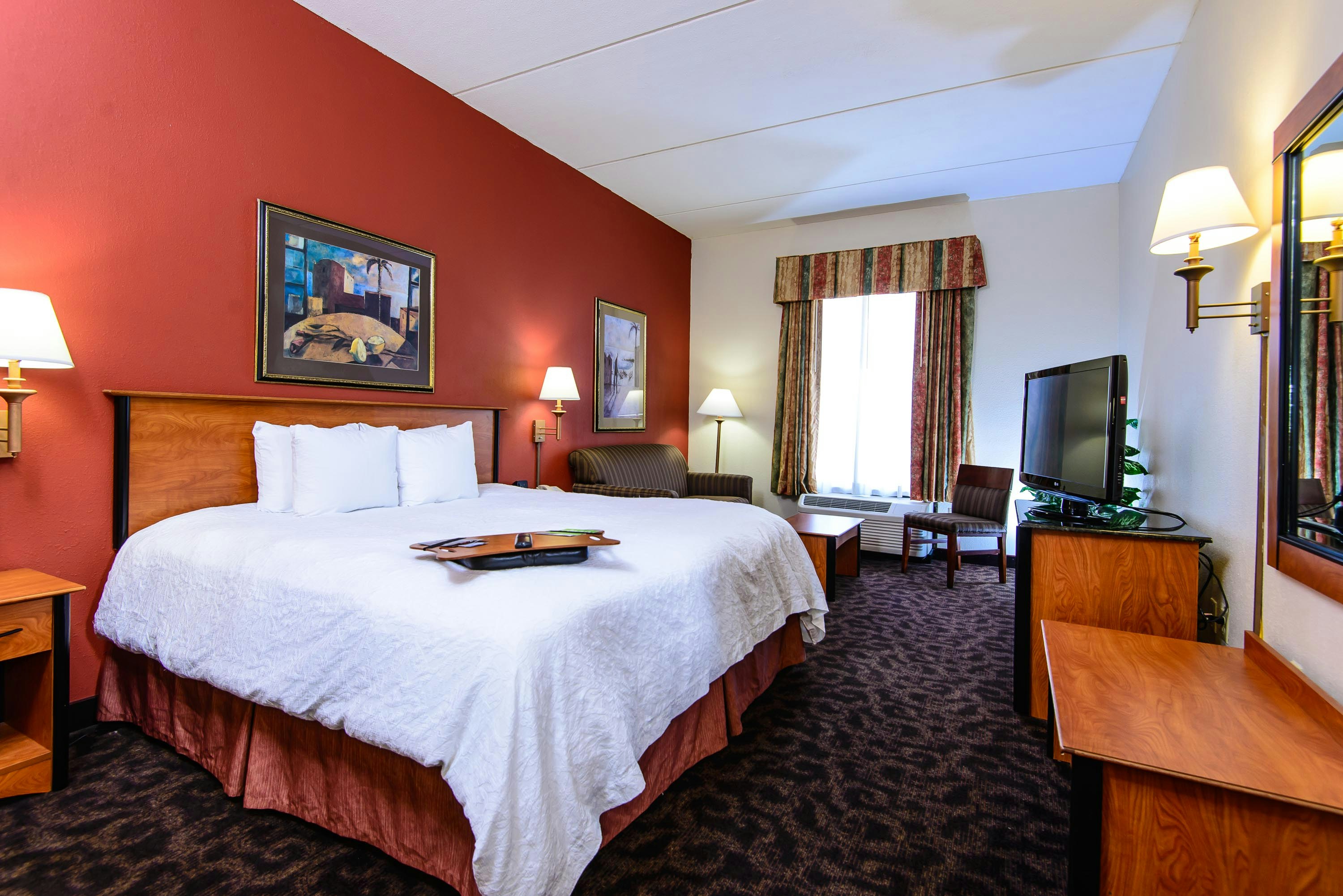 Hampton Inn Houston-Pearland 16/81