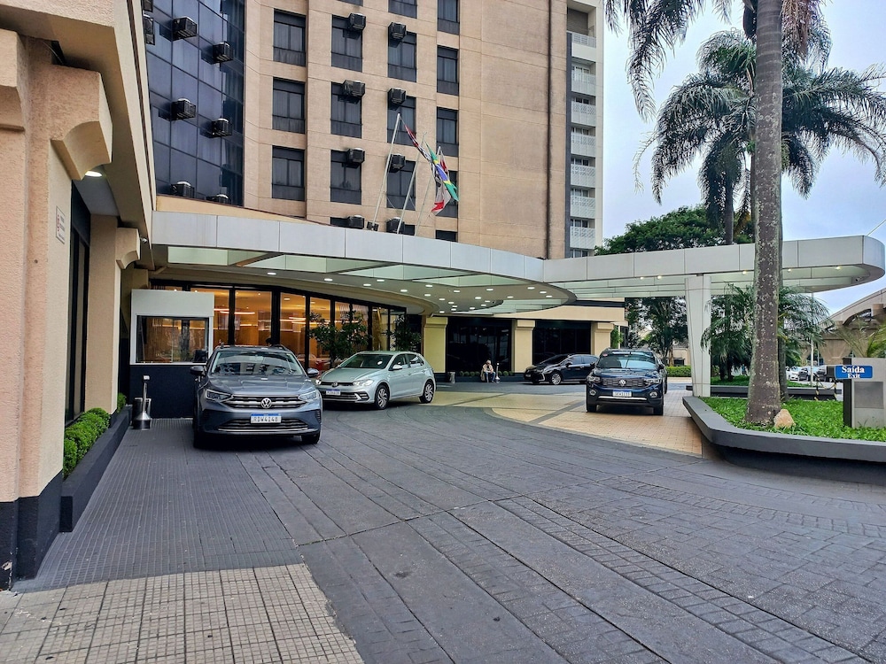 Esuites Congonhas by Atlantica 80/85