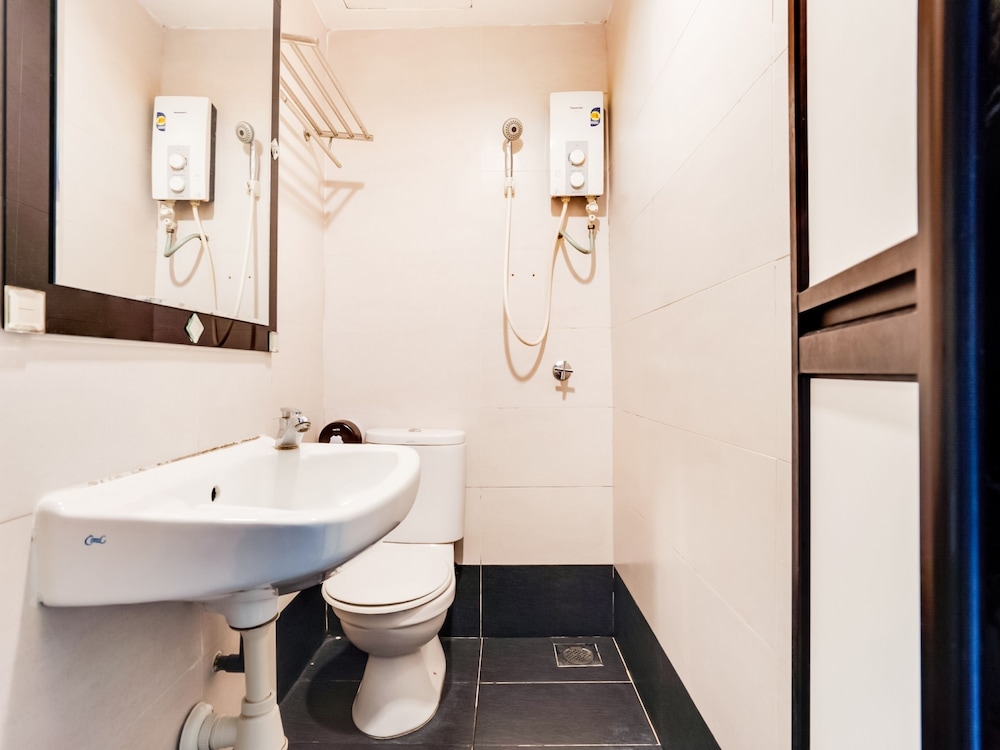 OYO 89652 Bjorn Boutique Hotel 23/25