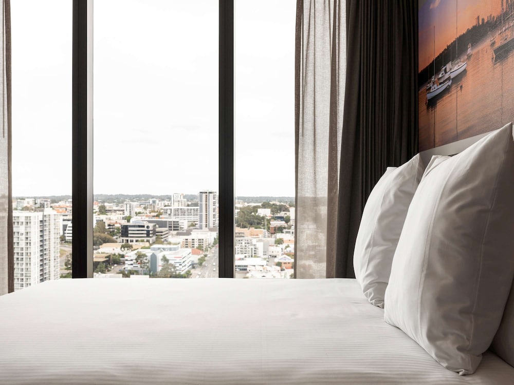 Novotel Perth Murray Street 16/70