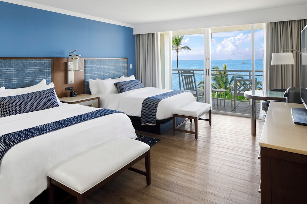 Room, 2 Queen Beds, Bay Front