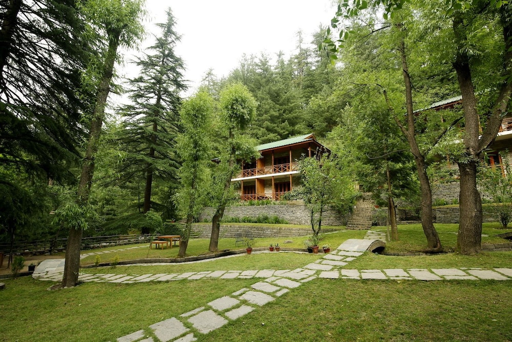 Tall Trees Resort 40/50