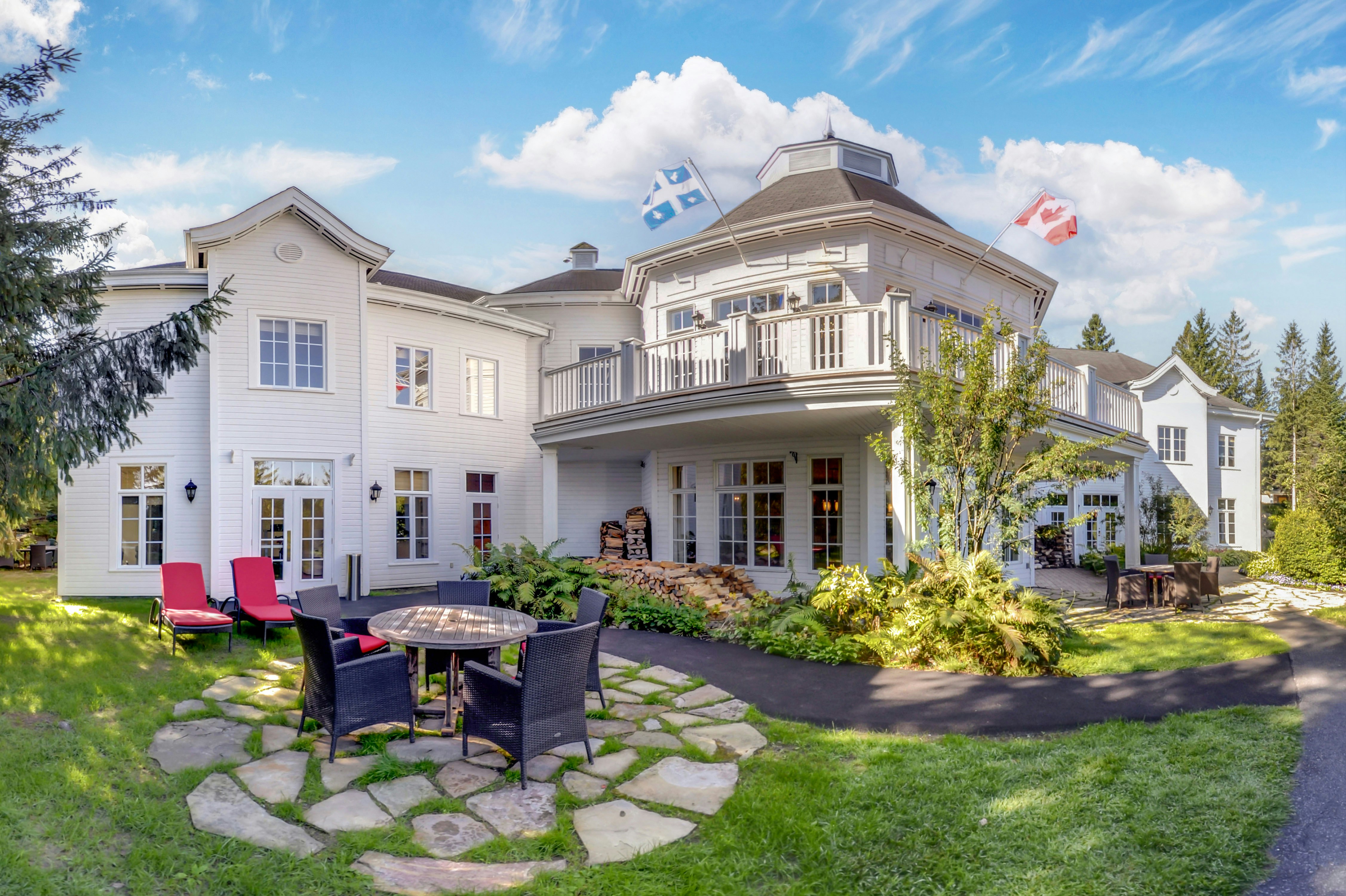 Hilton Grand Vacations Club Tremblant Canada 3/25