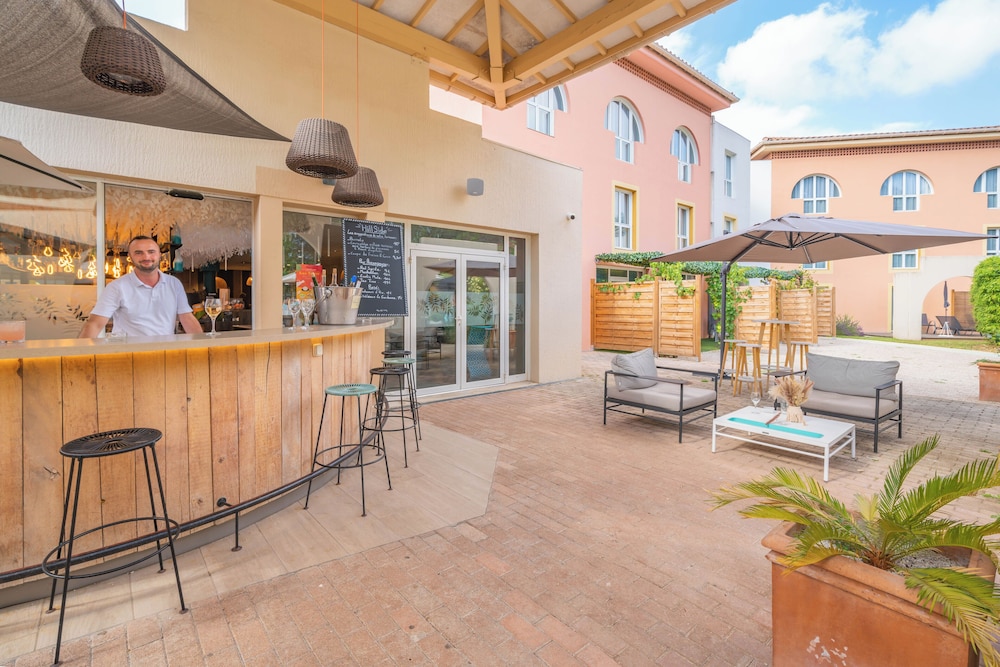 Mercure Antibes Sophia Antipolis Hotel 11/77