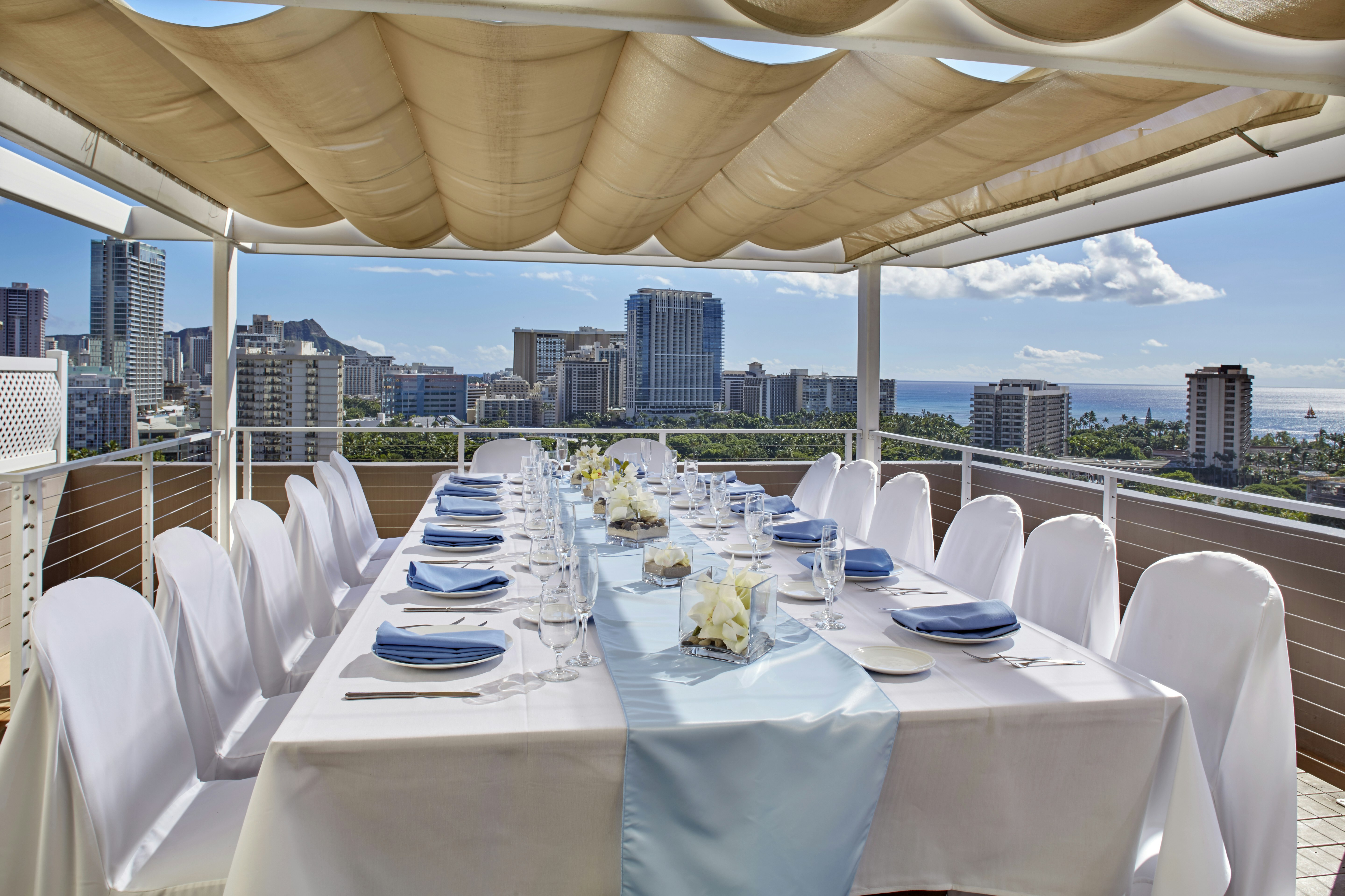 Doubletree By Hilton Alana Waikiki Beach Hotel 56/73