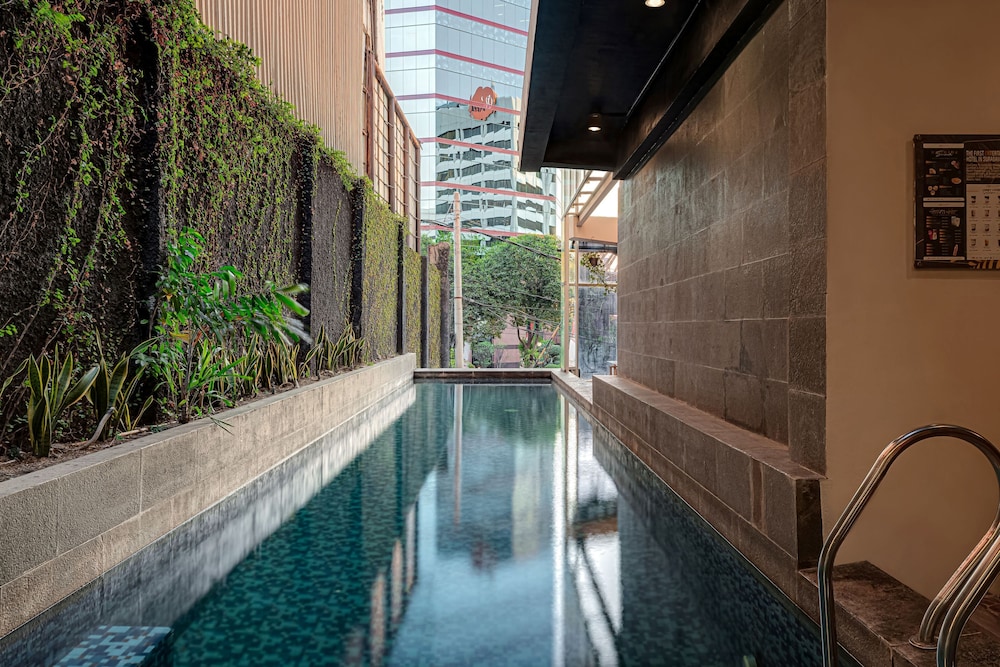 Goldvitel Hotel Surabaya 21/47