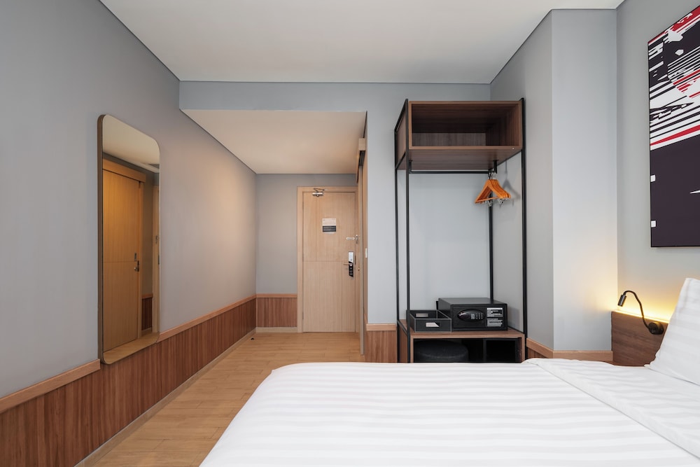Hotel Neo Plus Airport Jakarta 3/22