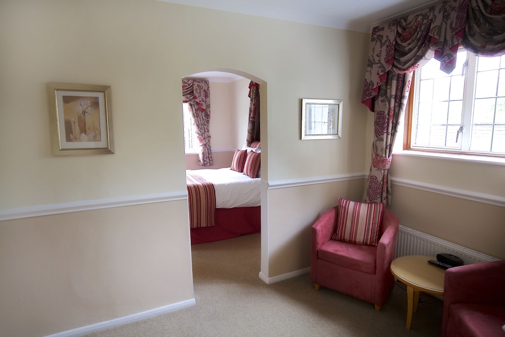 Little Silver Country Hotel 24/43