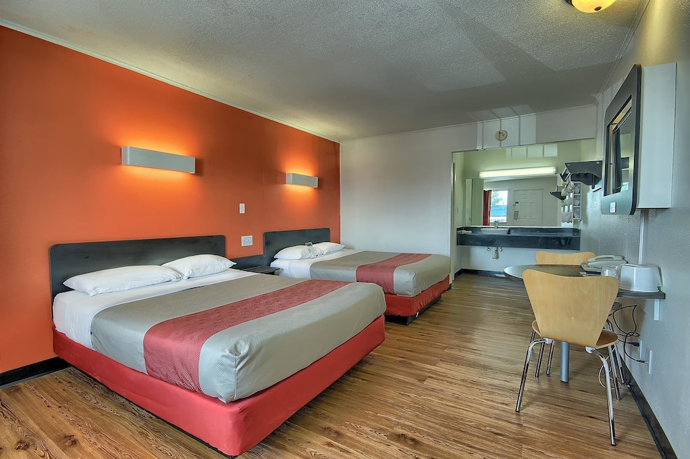Motel6 Lima, OH 17/56