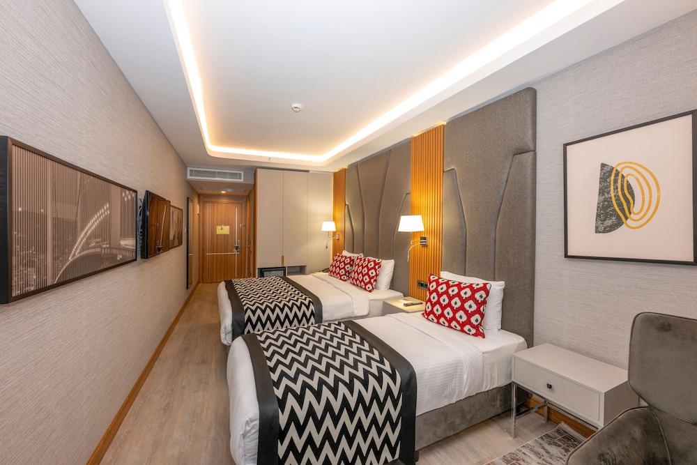 Ramada Encore by Wyndham Istanbul Sisli 13/55