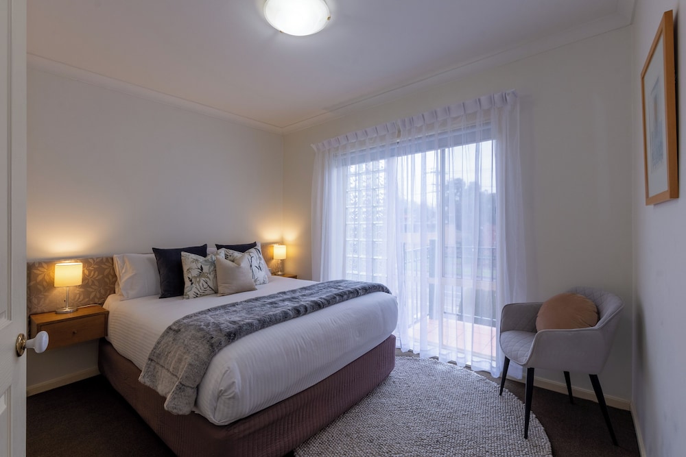 Lifestyle Apartments At Ferntree 18/66