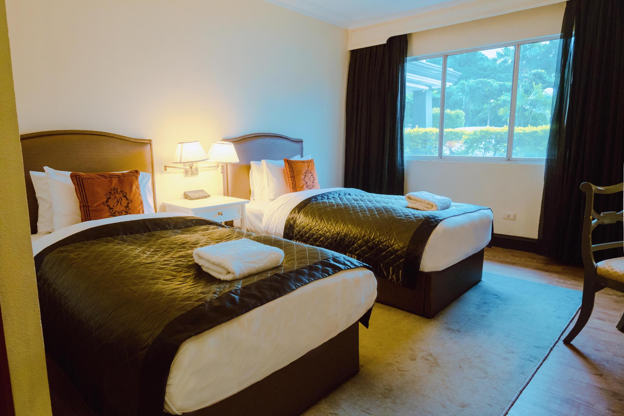 غرفة سوبيريور، Grand Regal Hotel Davao 2/2
