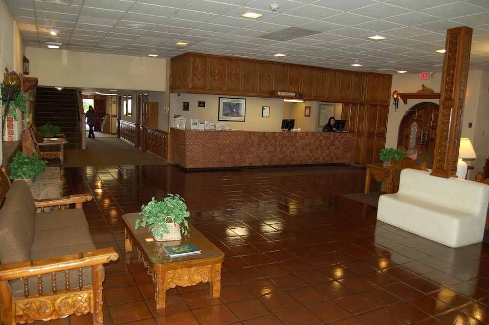 Quality Inn Taos 8/41