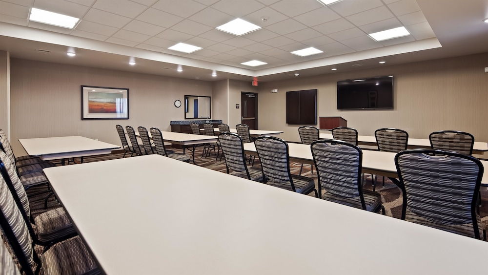 Best Western Plus Casper Inn & Suites 28/33