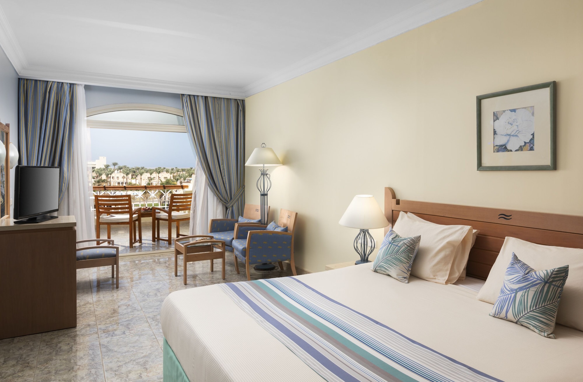 SUPERIOR, DOUBLE OR TWIN BED, POOL VIEW