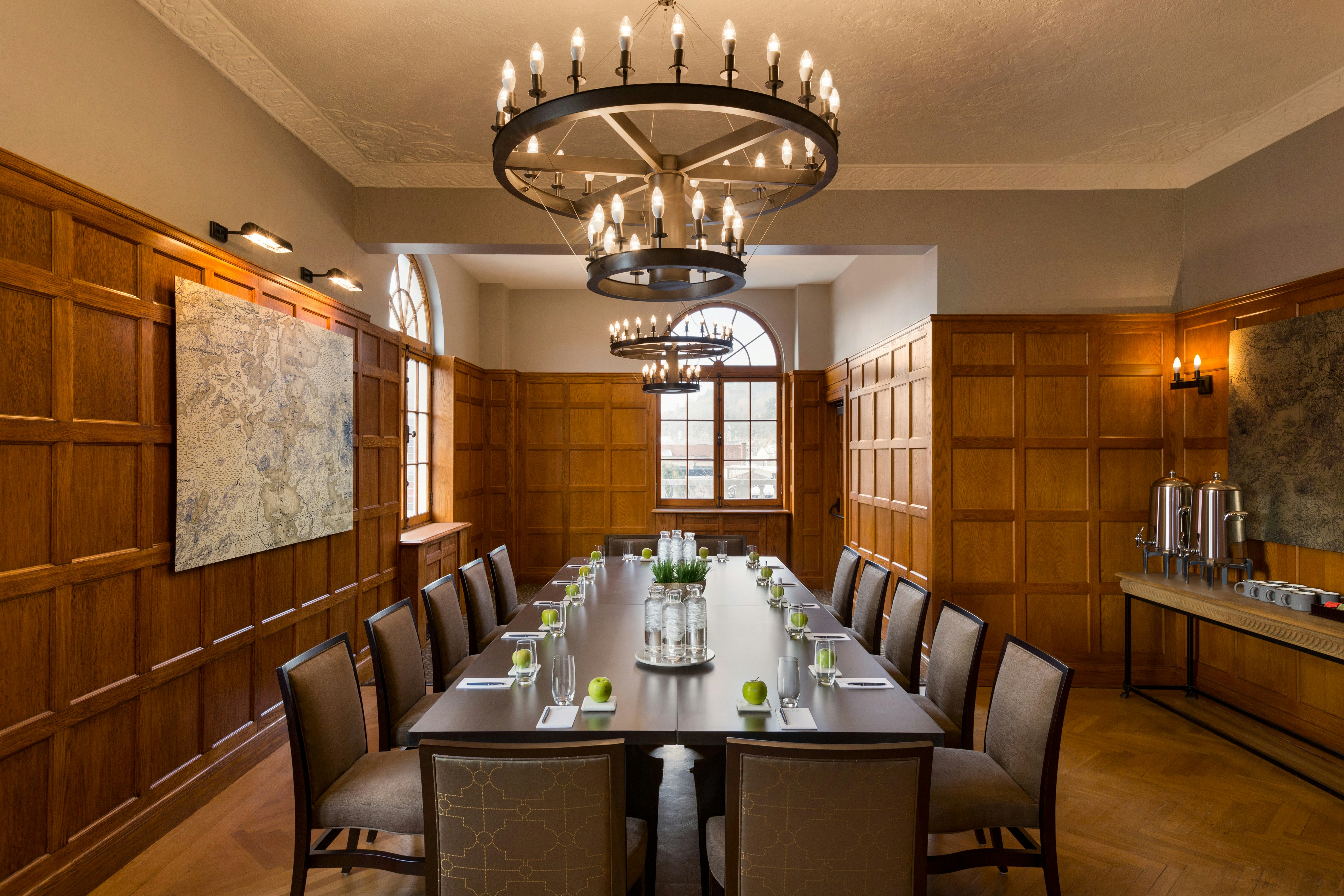 Hotel Saranac Curio Collection By Hilton 46/63