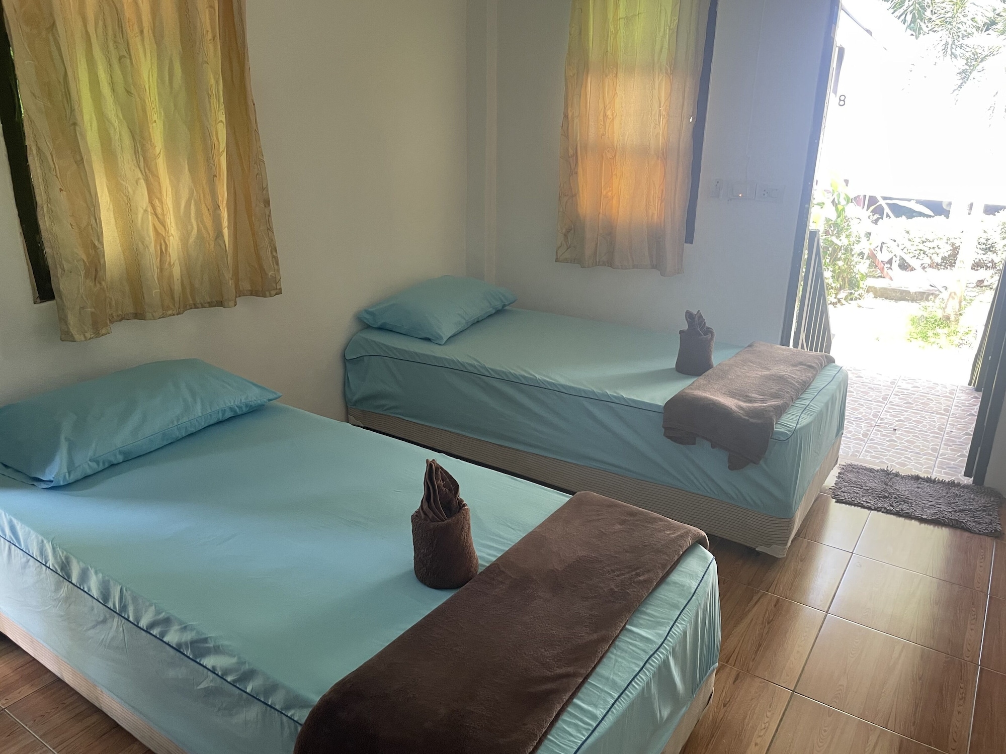 Town House, Queen Bed، Lonely Beach Resort 3/5